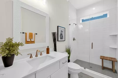 Bath - 616 E Cabarrus St, Raleigh, NC 27601 photo 1 of 5