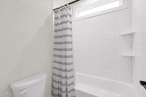 Bath - 616 E Cabarrus St, Raleigh, NC 27601 photo 5 of 5