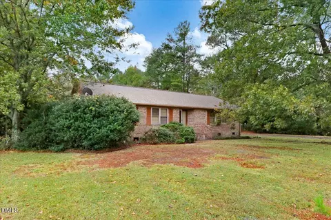 627 Cornwallis Rd, Teachey, NC 28464