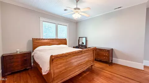 Bedroom - 216 S 4th St, Smithfield, NC 27577 photo 4 of 10