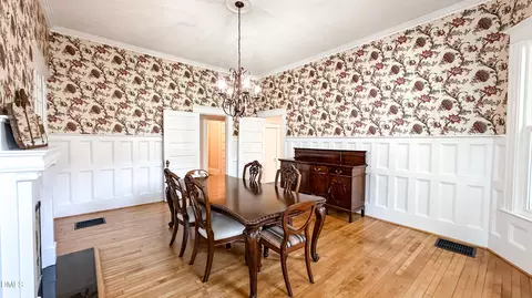 Dining - 216 S 4th St, Smithfield, NC 27577 photo 1 of 4