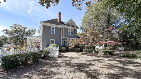 Exterior - 216 S 4th St, Smithfield, NC 27577 photo 8 of 17