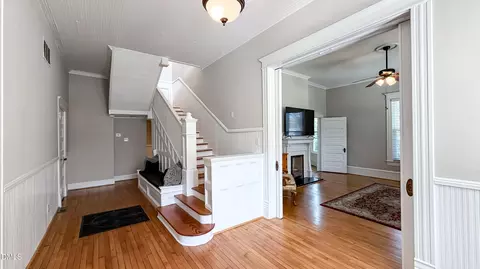 Entry Way - 216 S 4th St, Smithfield, NC 27577 photo 5 of 6