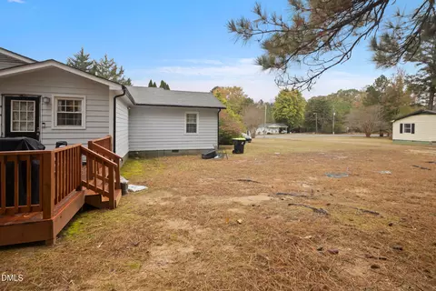 Exterior - 2930 Thomas Rd, Henderson, NC 27537 photo 2 of 5