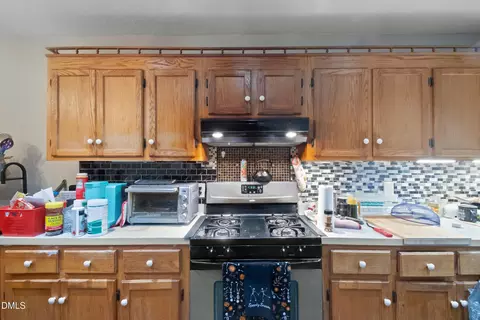 Kitchen - 2930 Thomas Rd, Henderson, NC 27537 photo 4 of 4