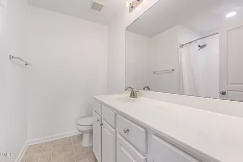 Bath - 7824 Silverthread Ln, Raleigh, NC 27617 photo 2 of 3