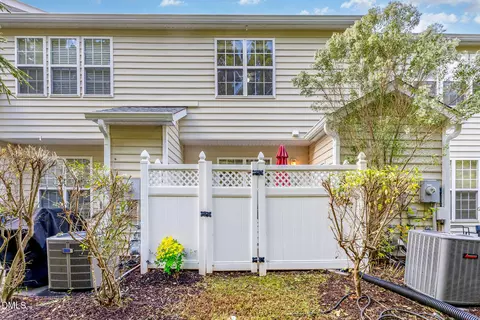 Exterior - 7824 Silverthread Ln, Raleigh, NC 27617 photo 7 of 11