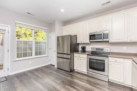 Kitchen - 7824 Silverthread Ln, Raleigh, NC 27617 photo 3 of 3