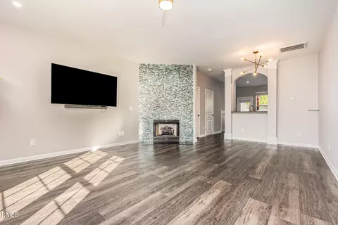 Living - 7824 Silverthread Ln, Raleigh, NC 27617 photo 3 of 4