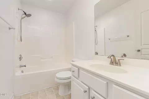 Bath - 7824 Silverthread Ln, Raleigh, NC 27617 photo 3 of 3