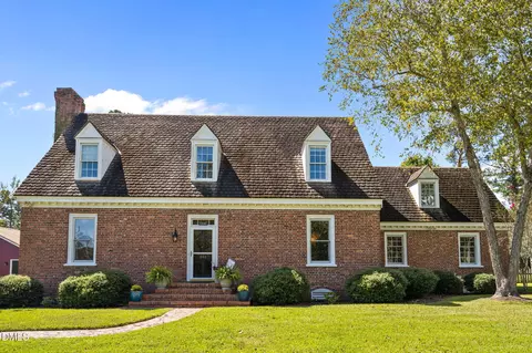 661 Main Street Ext, Swansboro, NC 28584