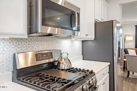 Kitchen - 1111 Platform Dr, Apex, NC 27502 photo 2 of 4