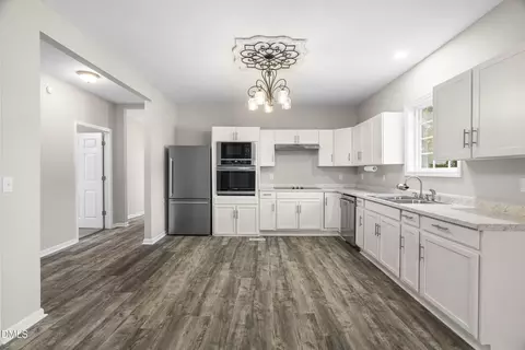307 E J St, Erwin, NC 28339 photo 8