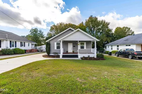 307 E J St, Erwin, NC 28339