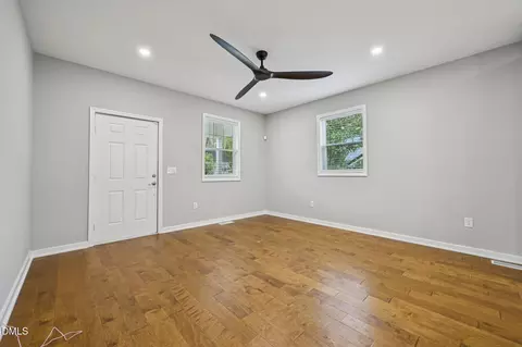 807 Eva St, Durham, NC 27701 photo 7