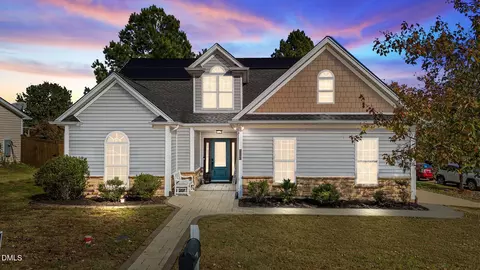 113 Braxman Ln, Holly Springs, NC 27540