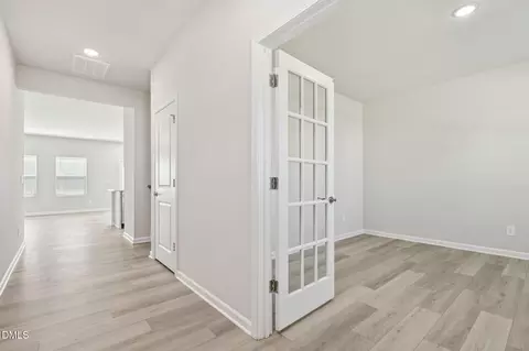 Entry Way - 524 Bridger Dr, Garner, NC 27529 photo 2 of 4