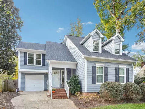 204 Leeward Ct, Cary, NC 27511