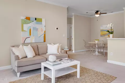 701 Copperline Dr #305, Chapel Hill, NC 27516
