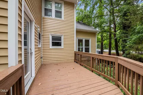 Exterior - 3 Fieldcrest Ct, Durham, NC 27713 photo 4 of 7