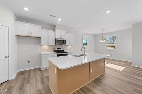 116 Brooklynn Trail Ct, Angier, NC 27501