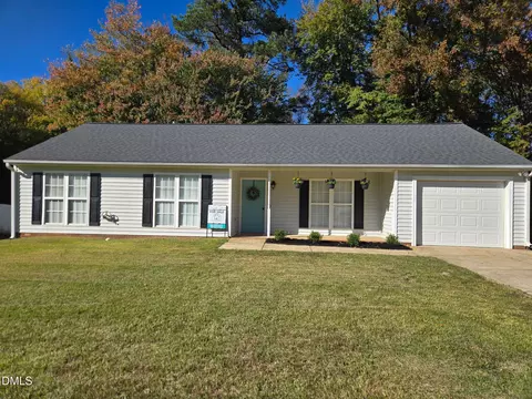 116 Cabrita Ct, Holly Springs, NC 27540