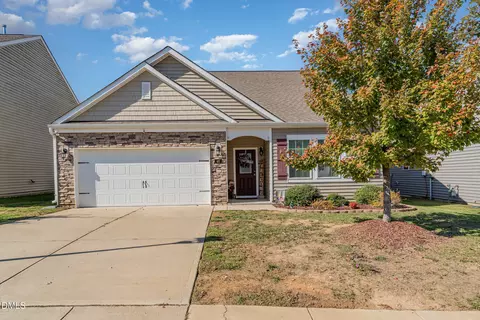 46 S Great White Way, Clayton, NC 27527
