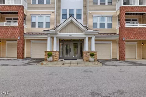 2810 Bedford Green Dr #103, Raleigh, NC 27604
