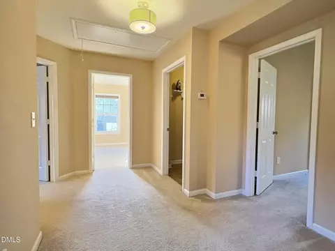 Entry Way - 610 Ashburn Ln, Durham, NC 27703 photo 3 of 4