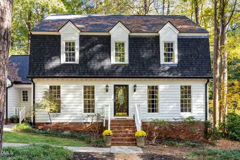 6108 Dresden Ln, Raleigh, NC 27612