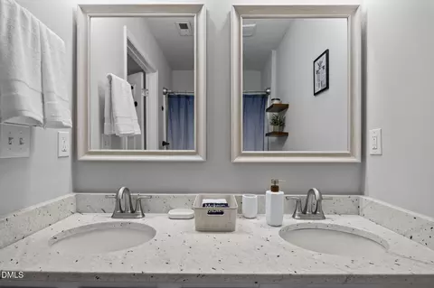 Bath - 231 Highgate Cir, Wake Forest, NC 27587 photo 5 of 6