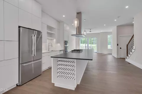 Kitchen - 1014 Manor Way, Durham, NC 27701 photo 6 of 7