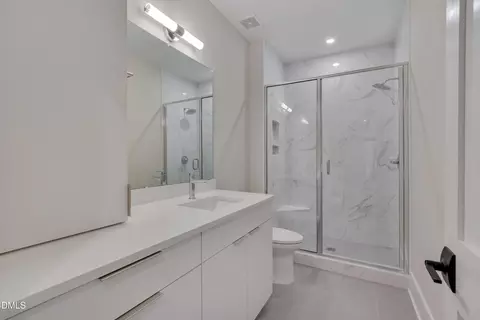 Bath - 1014 Manor Way, Durham, NC 27701 photo 2 of 5