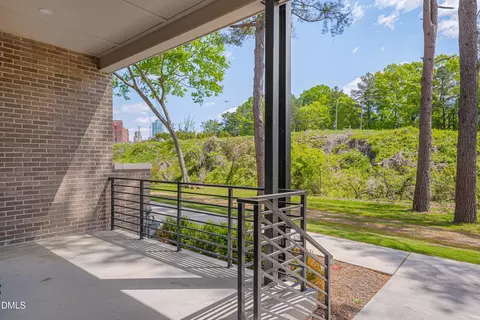 Exterior - 1014 Manor Way, Durham, NC 27701 photo 2 of 4