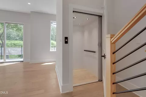 Entry Way - 1014 Manor Way, Durham, NC 27701 photo 2 of 3