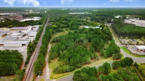 175 E Peedin Rd, Smithfield, NC 27577 photo 2