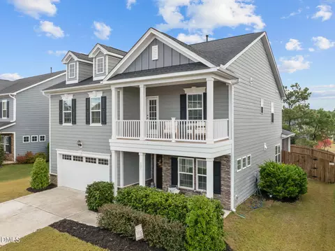 121 Cassada Ct, Holly Springs, NC 27540