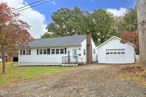 612 N Carr St, Mebane, NC 27302