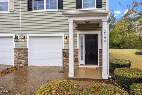 2306 Stoney Spring Dr, Raleigh, NC 27610