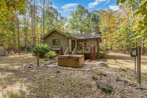 1421 New Hope Trce, Chapel Hill, NC 27516