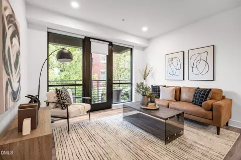 615 W Peace St #308, Raleigh, NC 27605