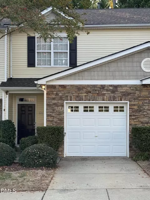 8245 Martello Ln, Raleigh, NC 27613