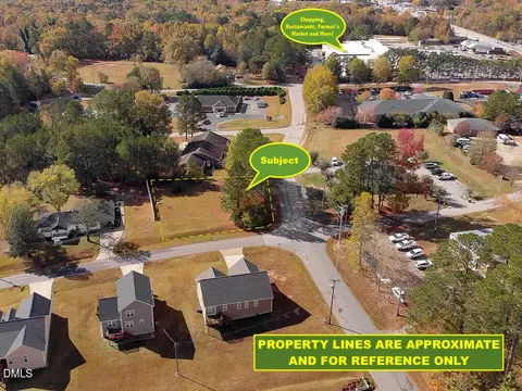 102 Tanglewood Dr, Louisburg, NC 27549