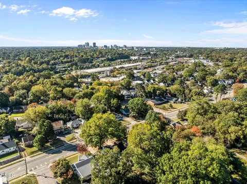 727 E Whitaker Mill Rd, Raleigh, NC 27608 photo 11