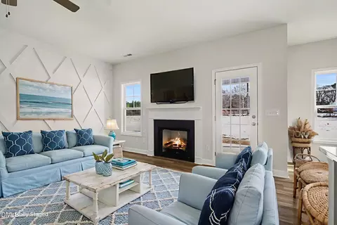 Living - 83 Yardley Dr #( 76), Smithfield, NC 27577 photo 5 of 5
