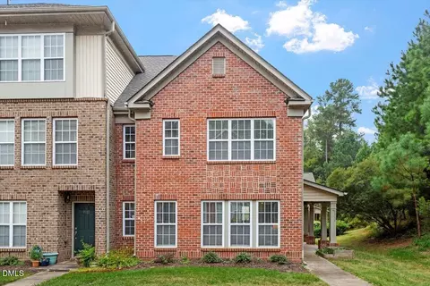 9912 Wasser Ct, Raleigh, NC 27617