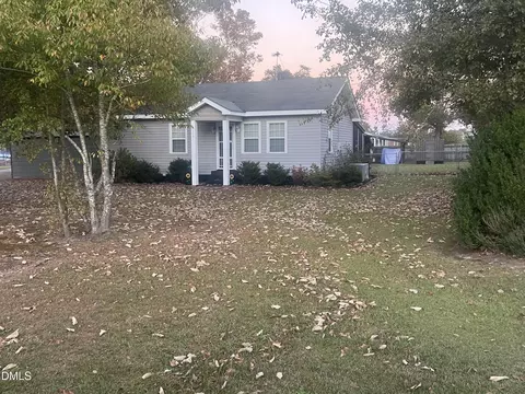 1131 Us Hwy 701 South Hwy, Four Oaks, NC 27524