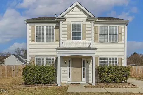 101 N Honey Springs Ave, Fuquay Varina, NC 27526