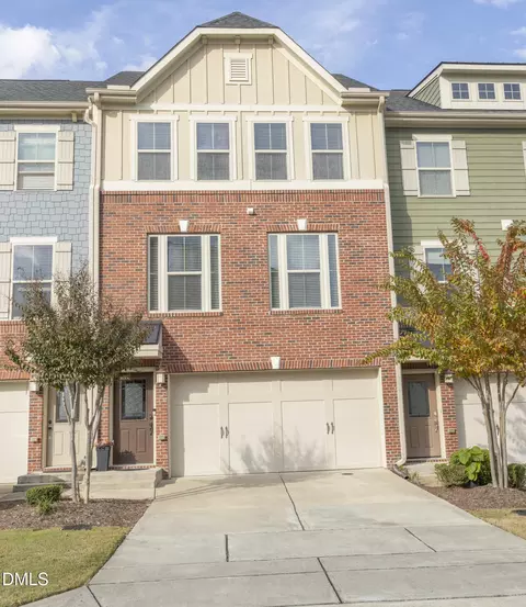 2126 Whitesmith Dr, Apex, NC 27502