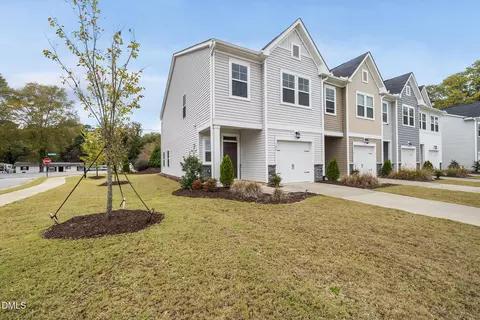 109 Peebles Dr, Smithfield, NC 27577